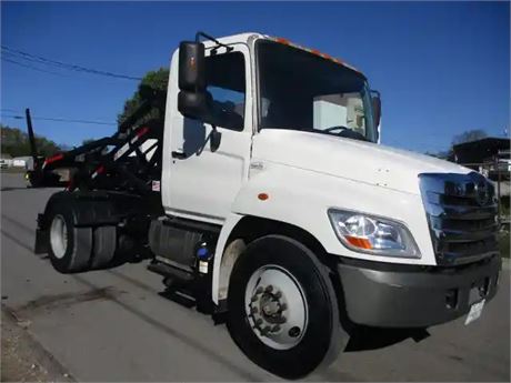 2014 HINO 338