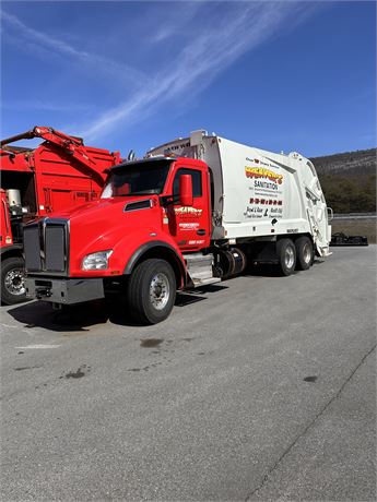 2021 Kenworth T880